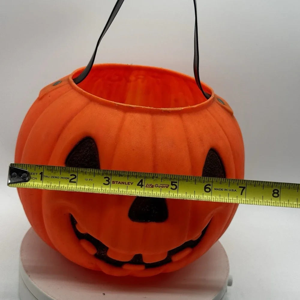 AJ Renzi Pumpkin Witch Halloween Blow Mold Trick Treat Bucket 800 Rivet Handle